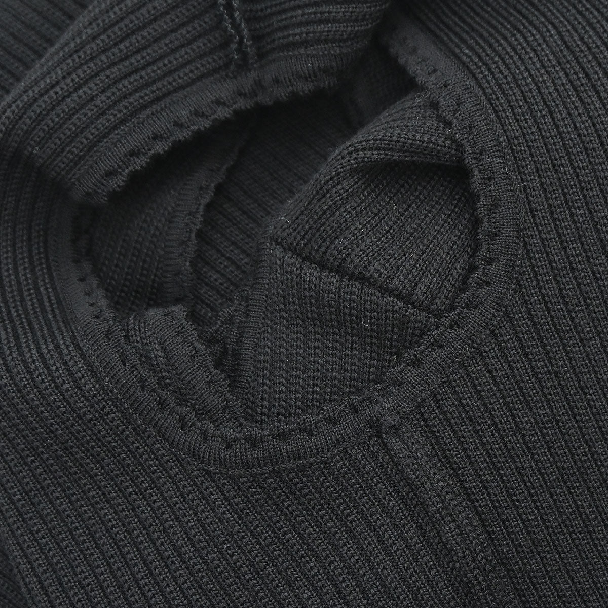 Chanel 1999 Sleeveless Top Vest Black #42