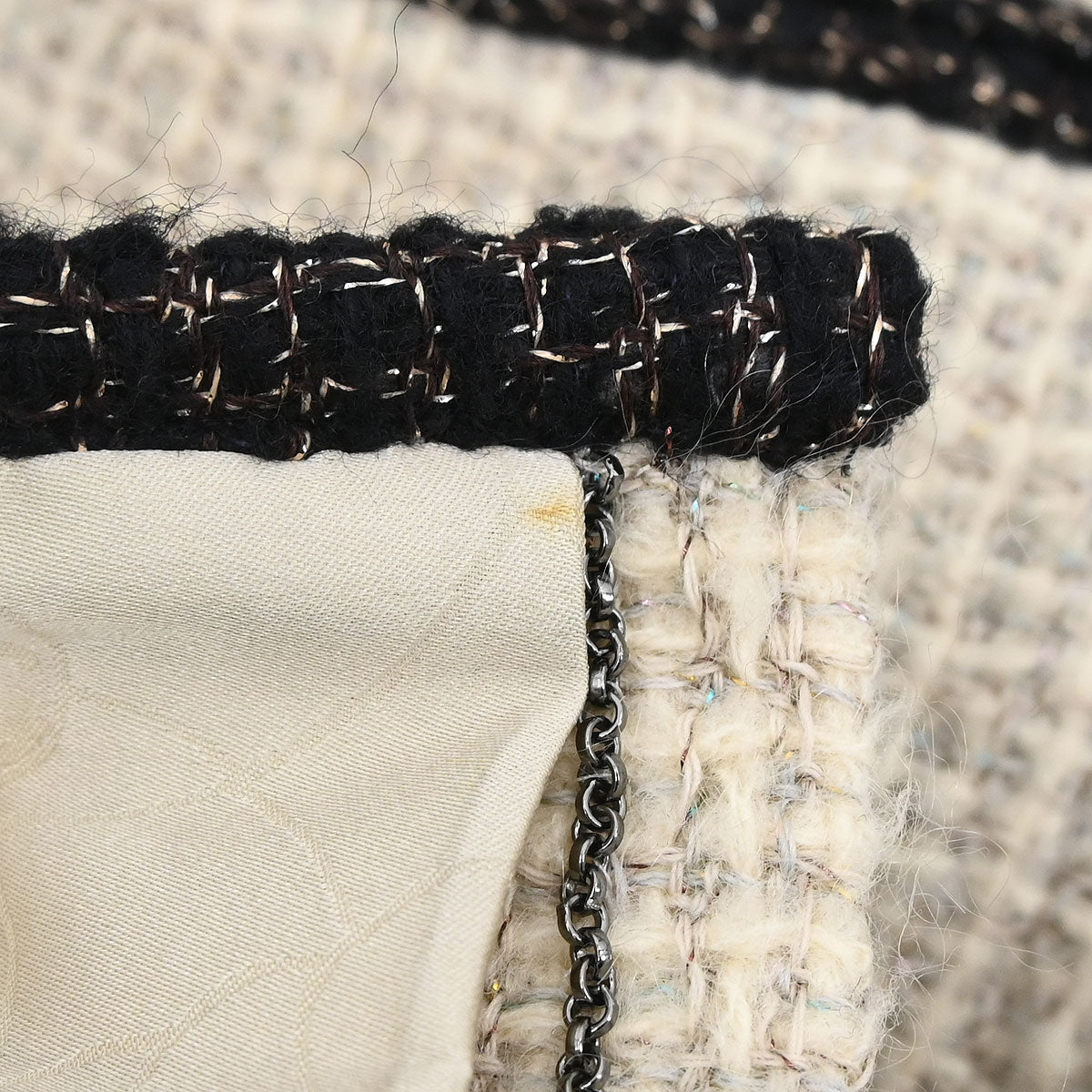 Chanel 2003 Single Breasted Collarless Jacket Beige #40