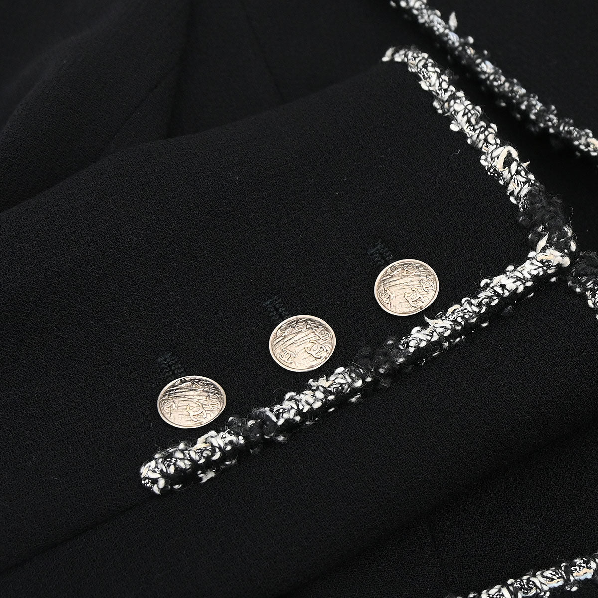 Chanel 2005 Single Breasted Emblem Jacket Black #40