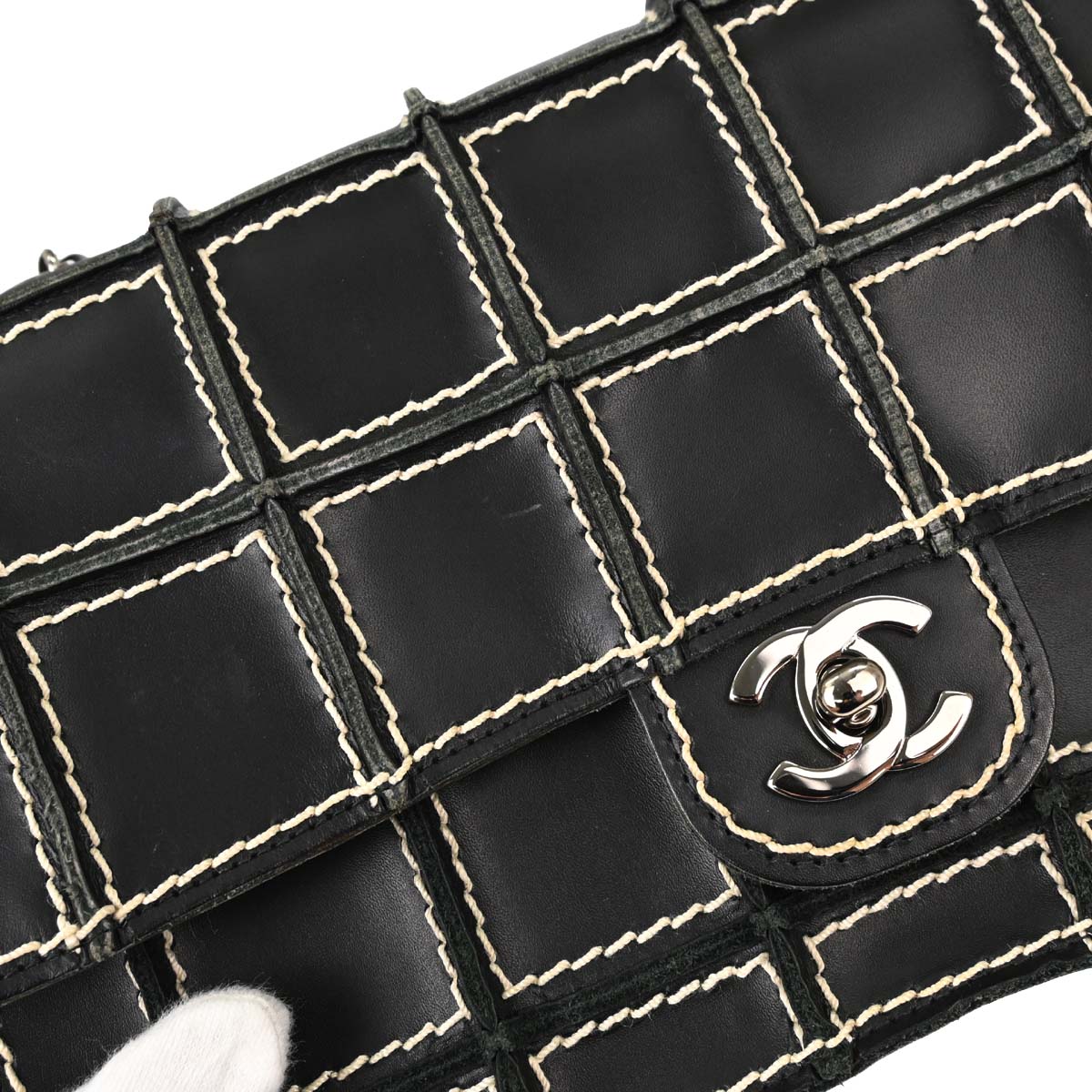 Chanel 2001-2003 Black Calfskin Wild Stitch Choco Bar Waffle Shoulder Bag