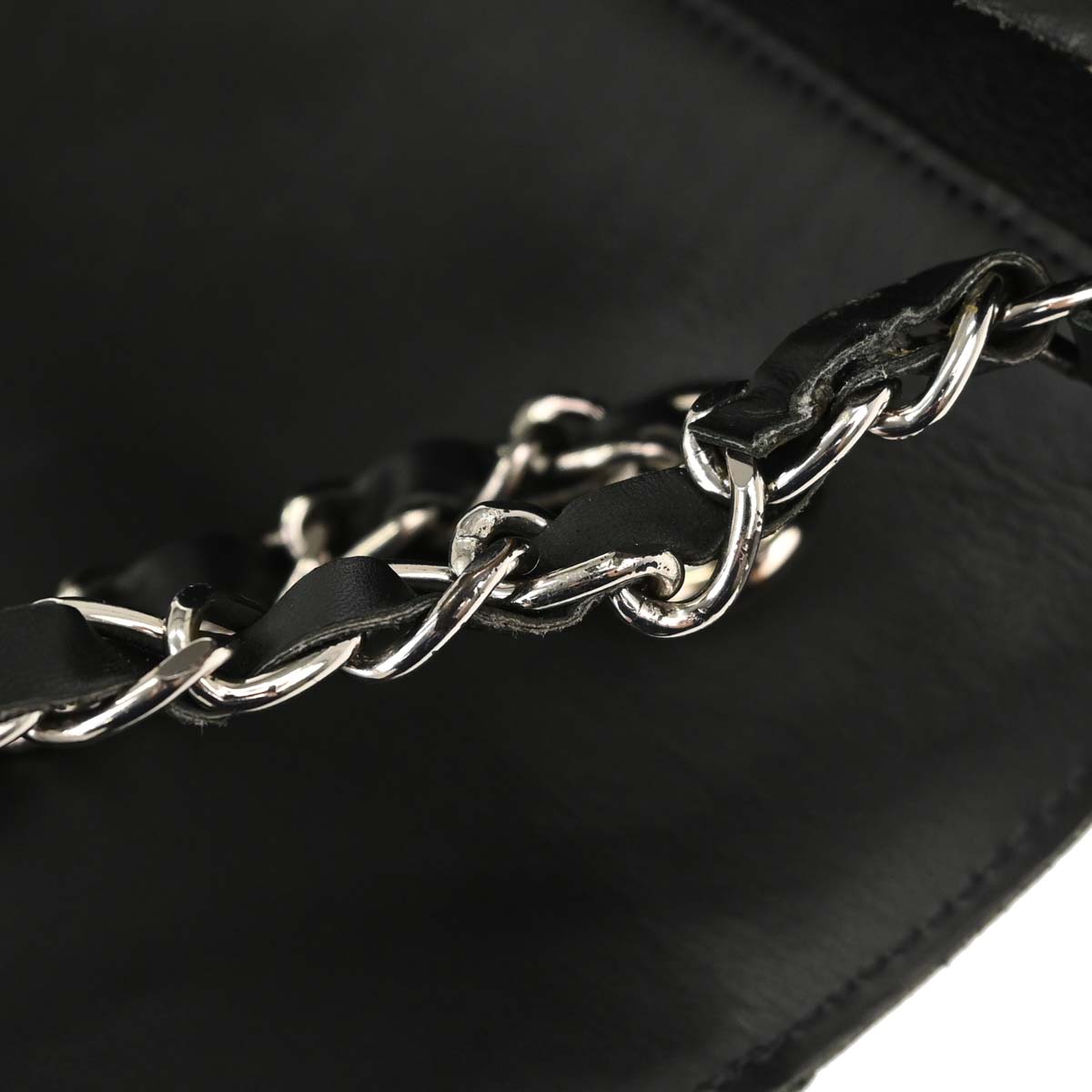 Chanel 2001-2003 Black Calfskin Wild Stitch Choco Bar Waffle Shoulder Bag