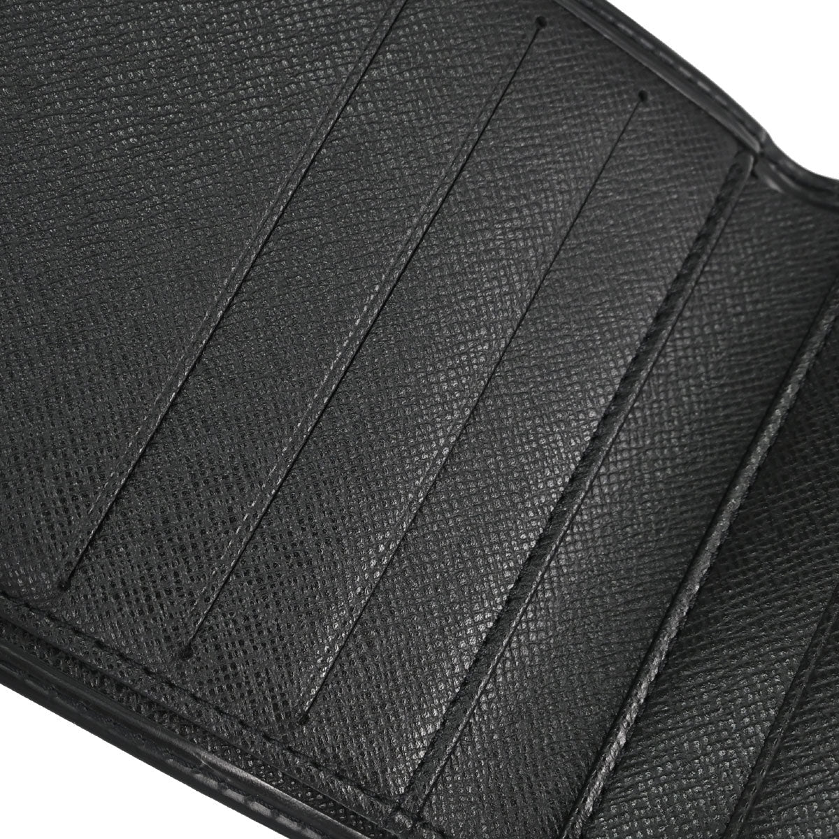 Louis Vuitton Black Porte Billets 6 Cartes Credit Wallet M63312