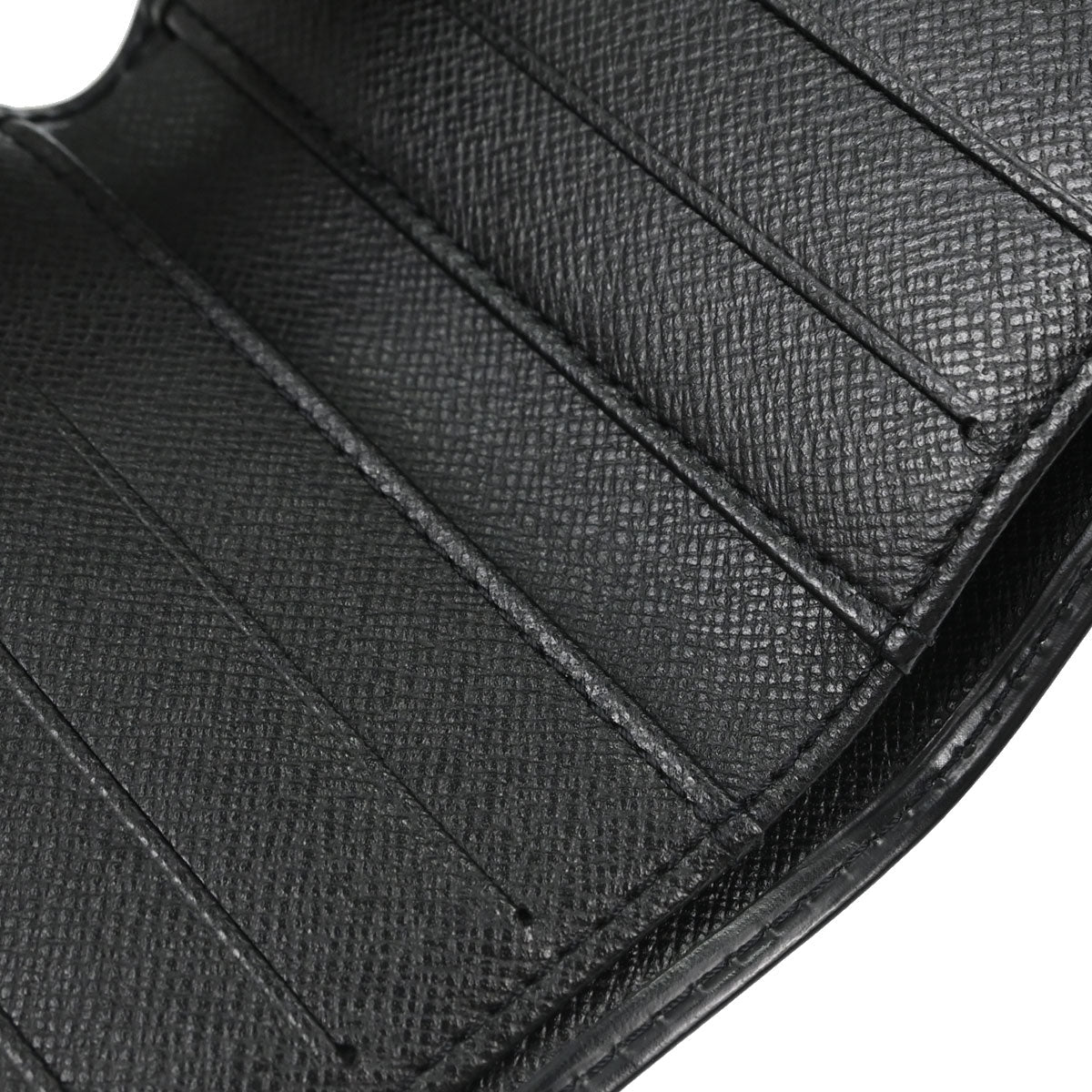Louis Vuitton Black Porte Billets 6 Cartes Credit Wallet M63312