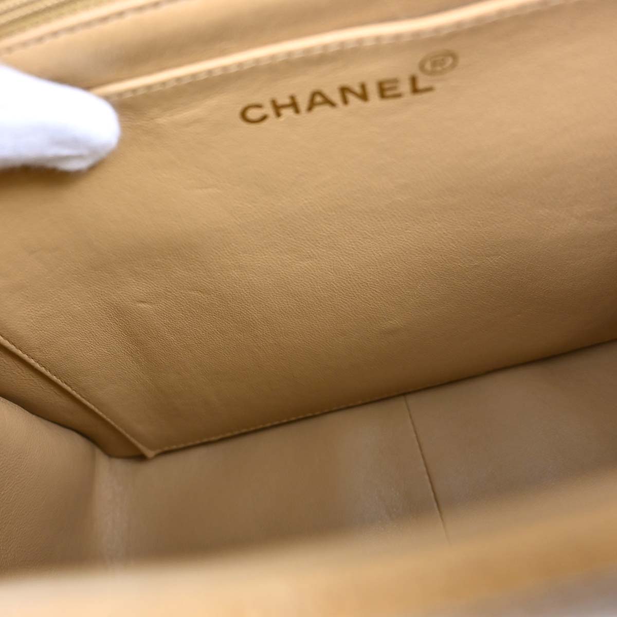 Chanel 1994-1996 Beige Caviar Skin Straight Flap Shoulder Bag