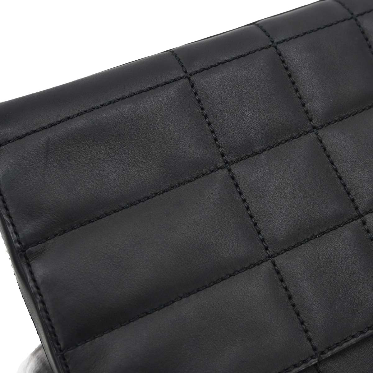 Chanel 2002-2003 Black Calfskin Choco Bar Chain Handbag