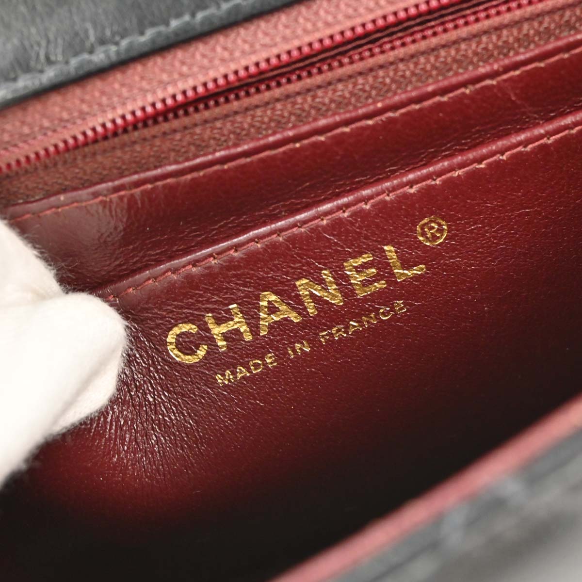 Chanel 2003-2004 Black Lambskin Mini Classic Square Flap Shoulder Bag 17