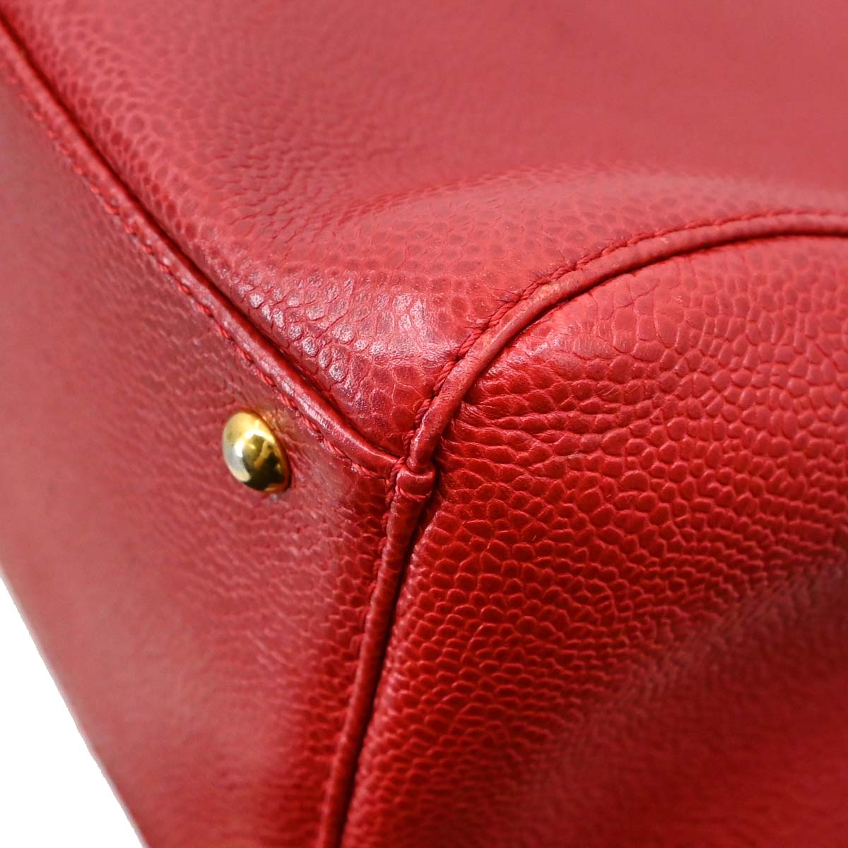 Chanel 1997-1999 Red Caviar Skin Shoulder Bag