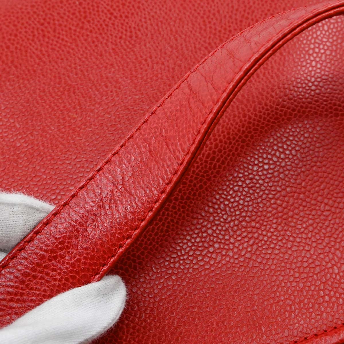Chanel 1997-1999 Red Caviar Skin Shoulder Bag