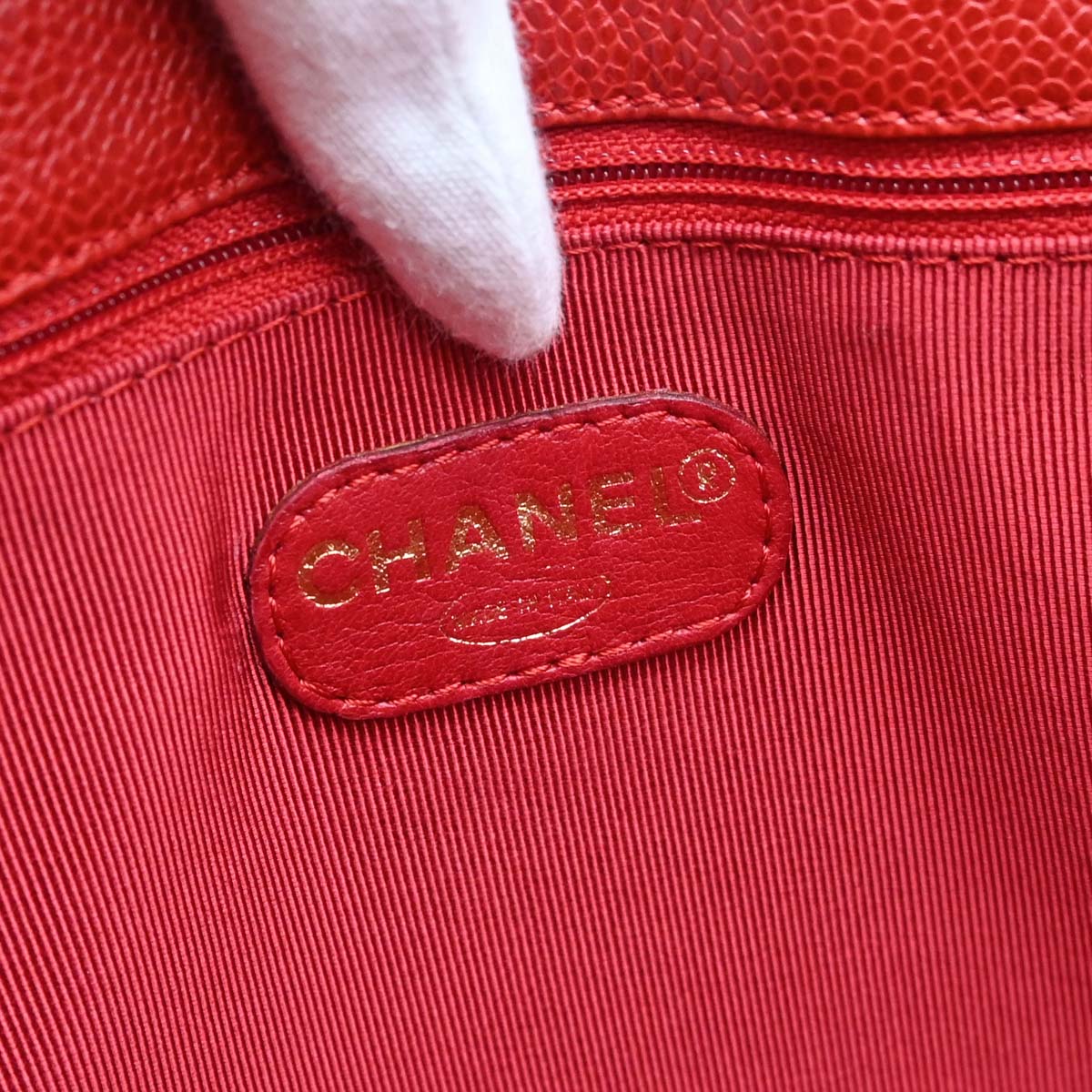 Chanel 1997-1999 Red Caviar Skin Shoulder Bag