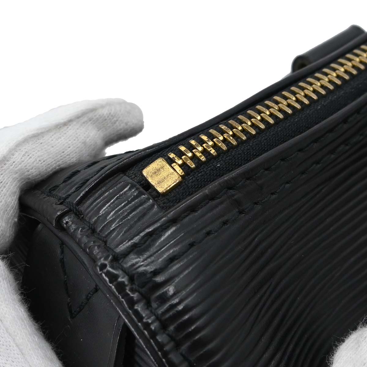 Louis Vuitton Black Epi Speedy 25 Handbag M43012