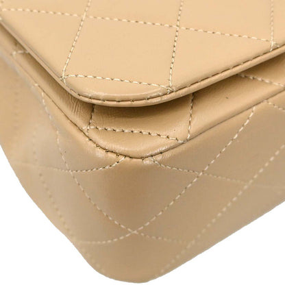 Chanel 1989-1991 Beige Lambskin Turnlock Small Full Flap Shoulder Bag