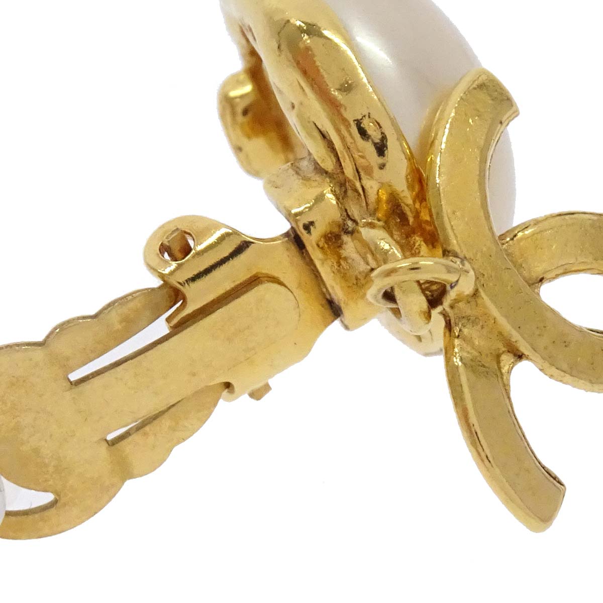 Chanel CC Costume Pearl Dangle Clip-On Earrings Gold 95P