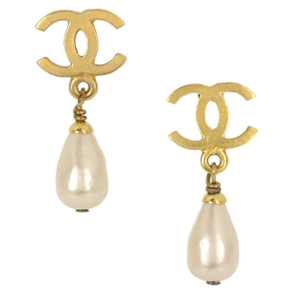 Chanel CC Teardrop Costume Pearl Dangle Clip-On Earrings Gold 95P