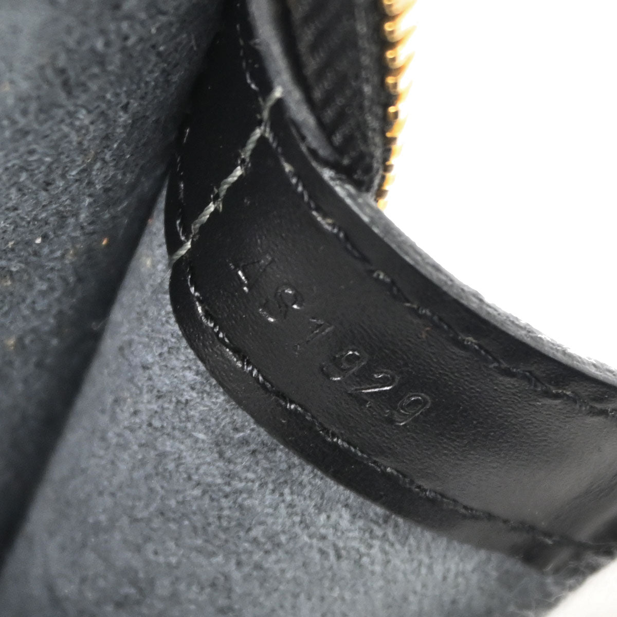 Louis Vuitton Black Epi Lussac Shoulder Bag M52282