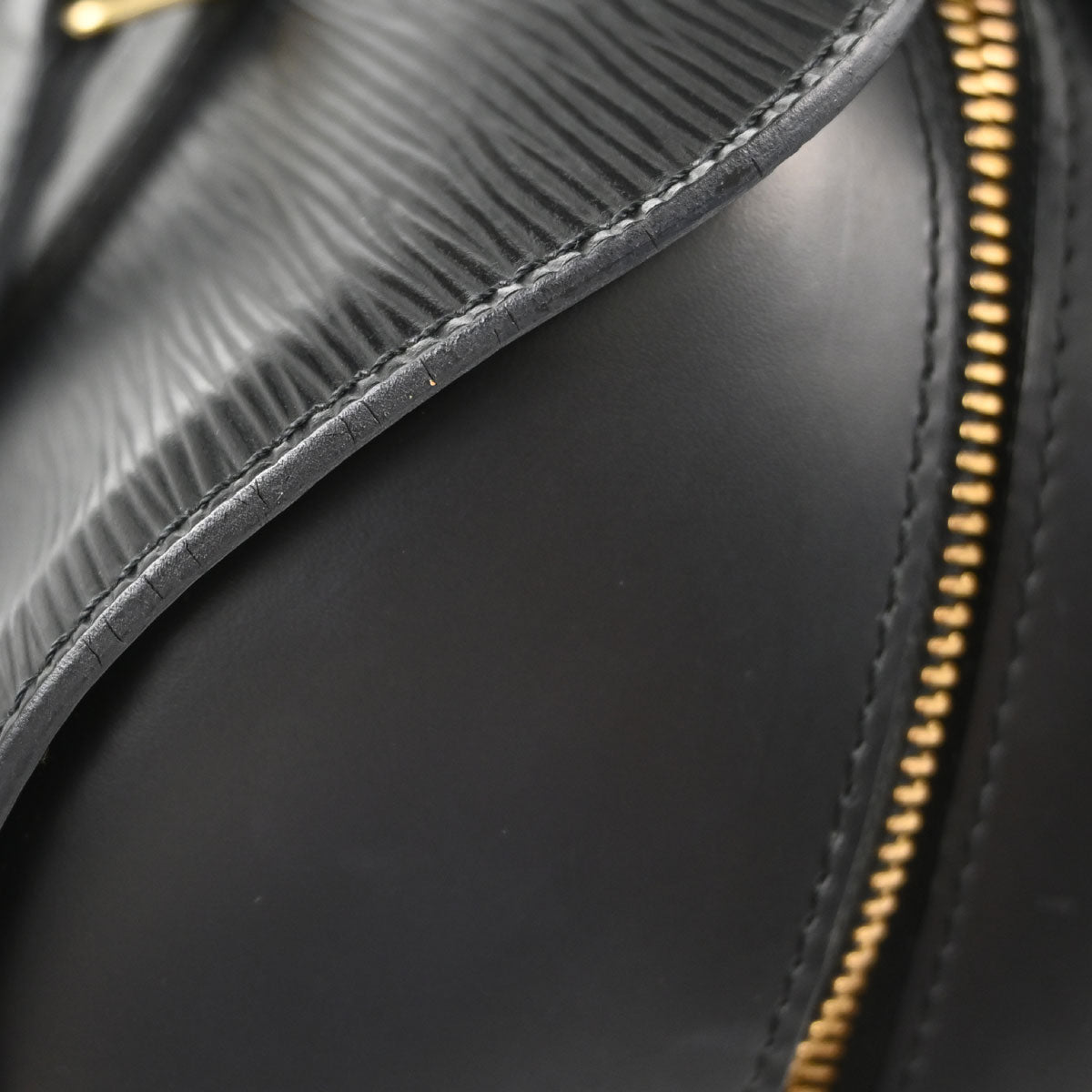 Louis Vuitton Black Epi Soufflot Handbag M52862