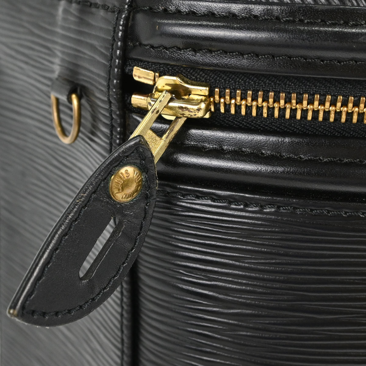 Louis Vuitton Black Epi Cannes Vanity Handbag M48032