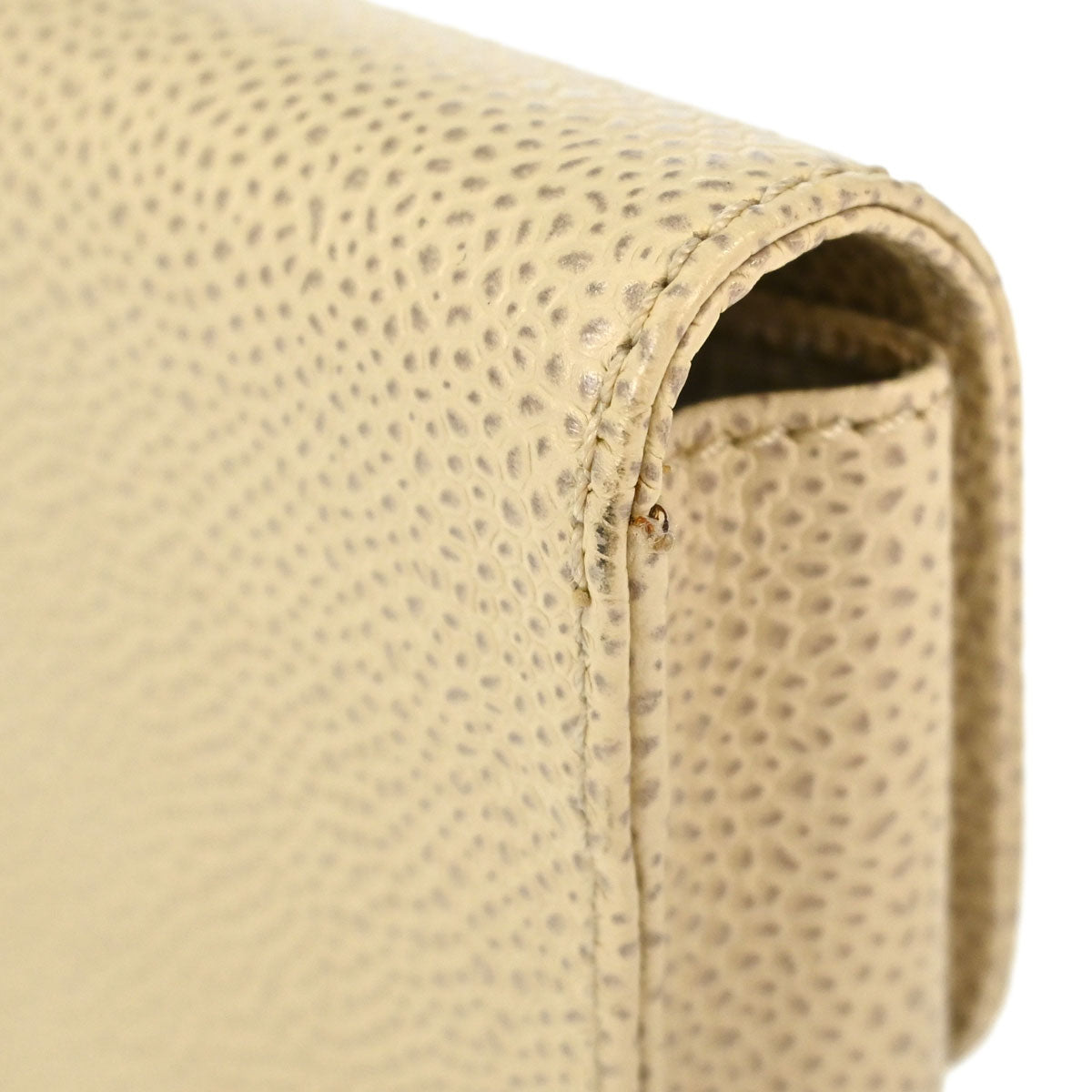 Chanel Light Beige Caviar Skin Cigarette Case Small Good