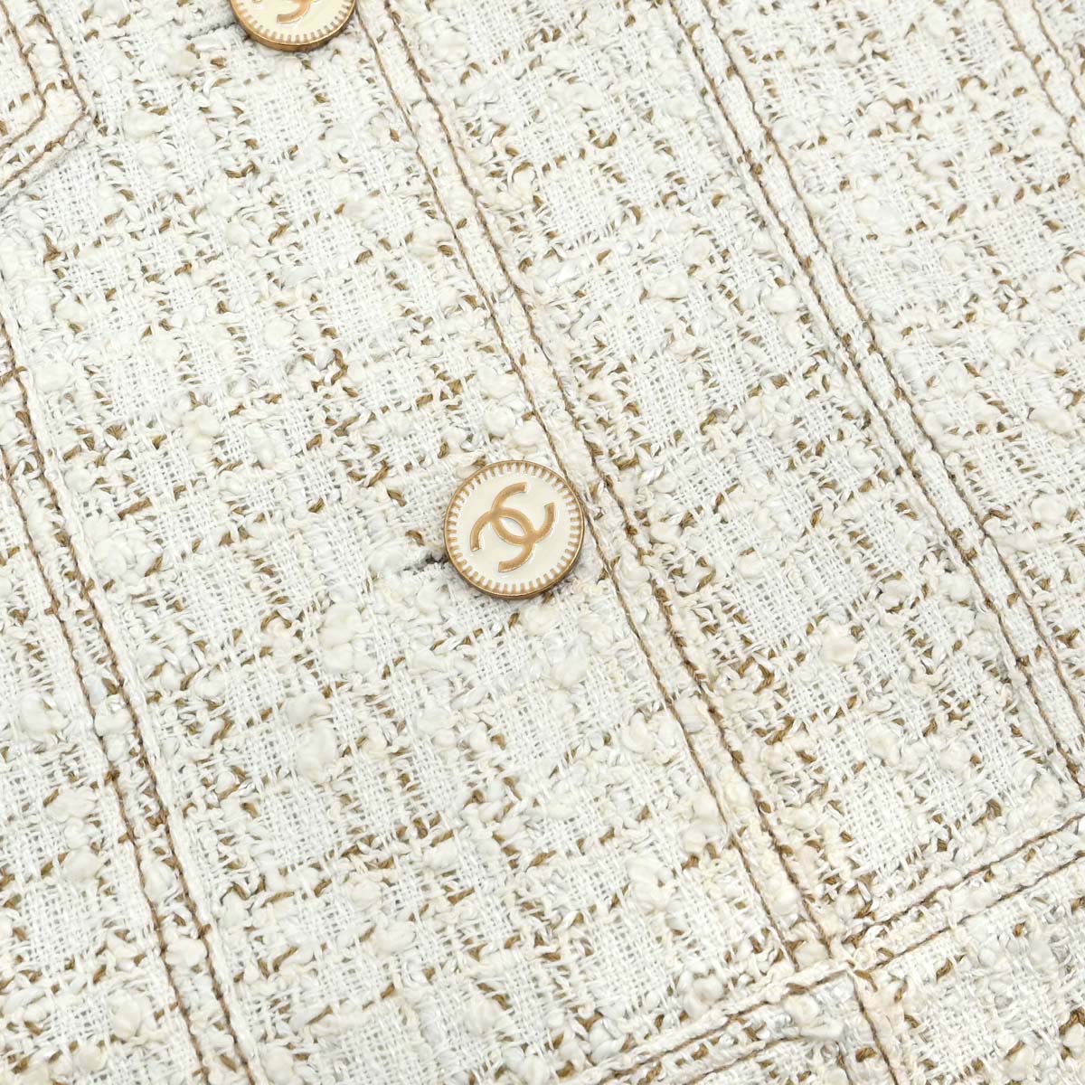 Chanel 2001 Setup Vest Skirt White #38