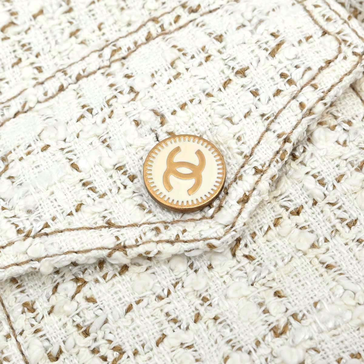 Chanel 2001 Setup Vest Skirt White #38