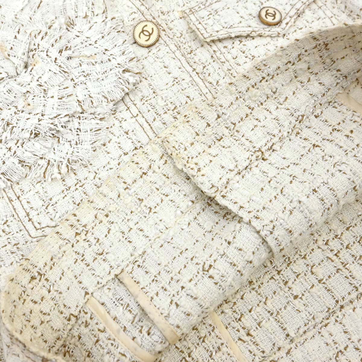 Chanel 2001 Setup Vest Skirt White #38