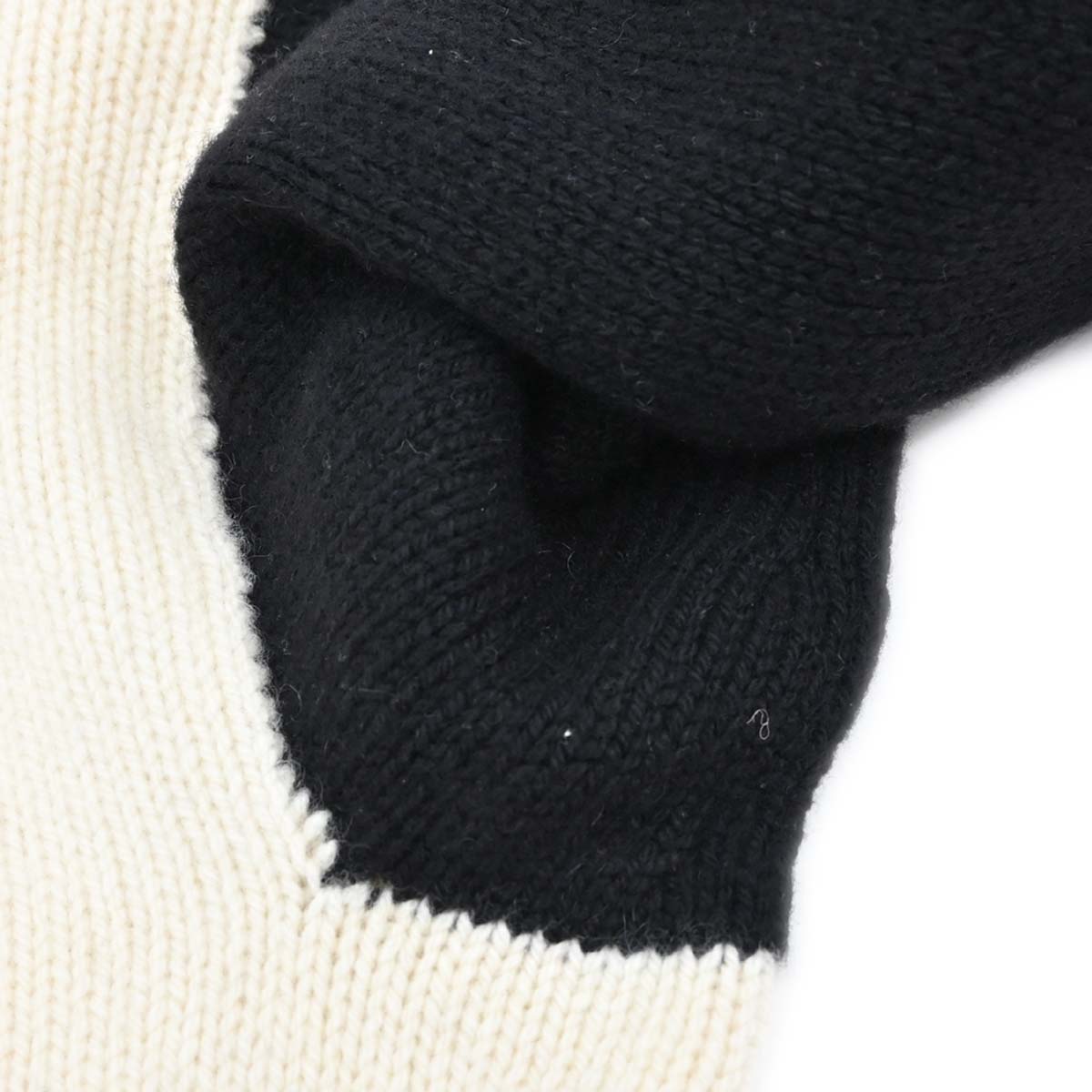 Chanel 1995 Camellia Sweater Knit Top White #38