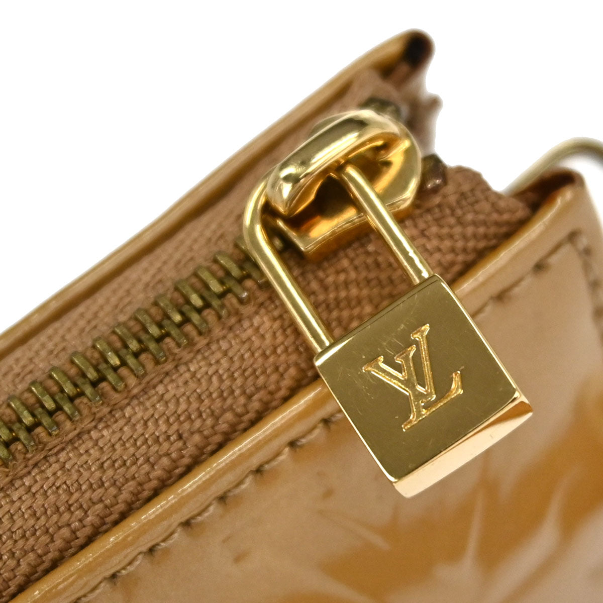 Louis Vuitton Beige Monogram Vernis Lexington Pouch Handbag M91343