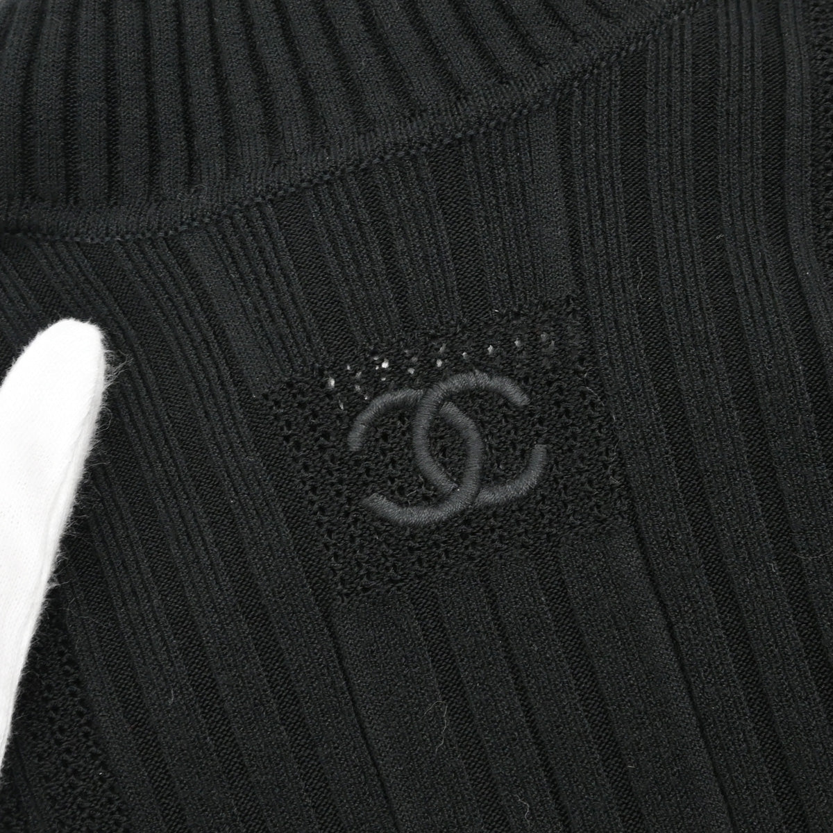 Chanel 2005 Long Sleeve Turtleneck Sweater Knit Top Black #34