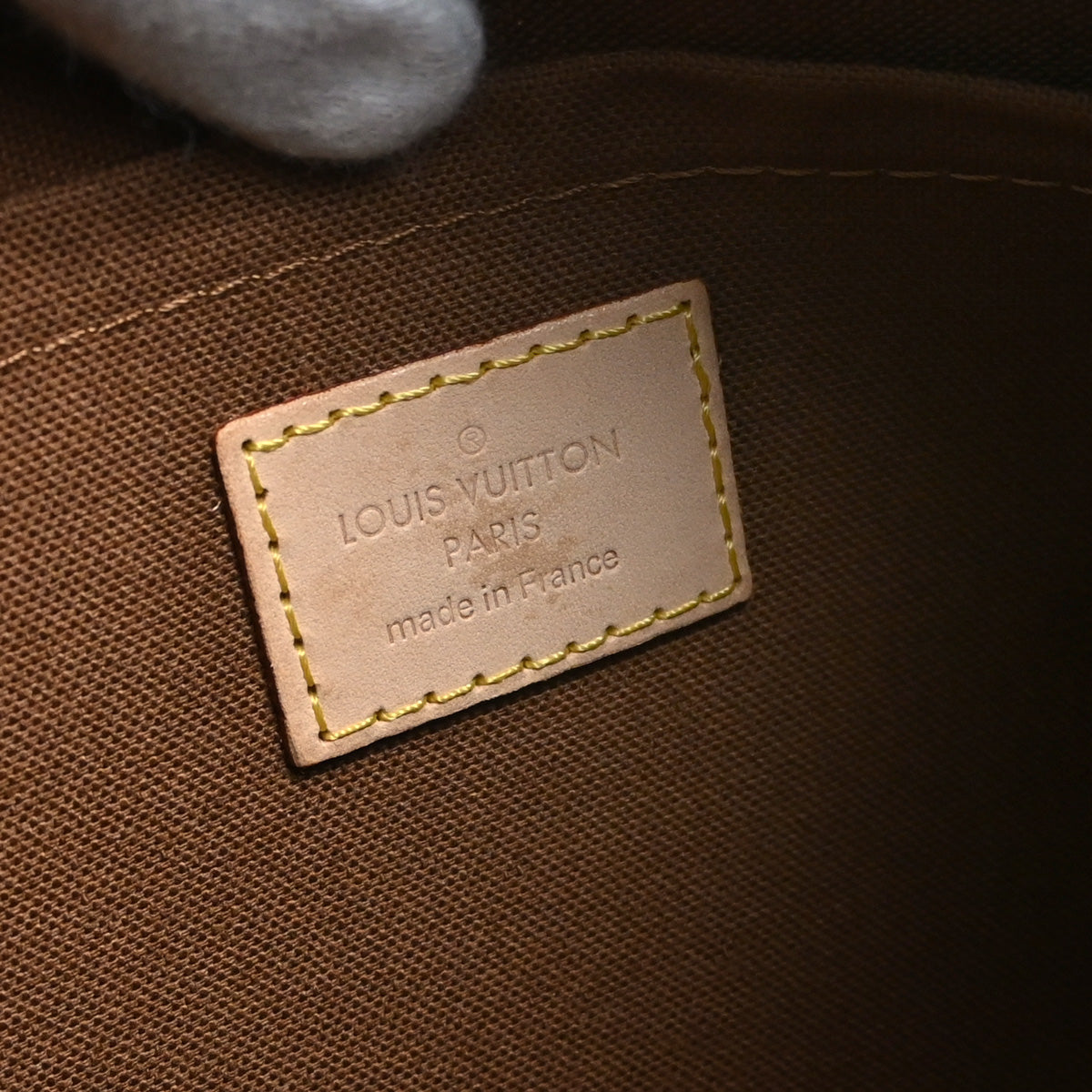 Louis Vuitton Monogram Thames GM Hobo Handbag M56383