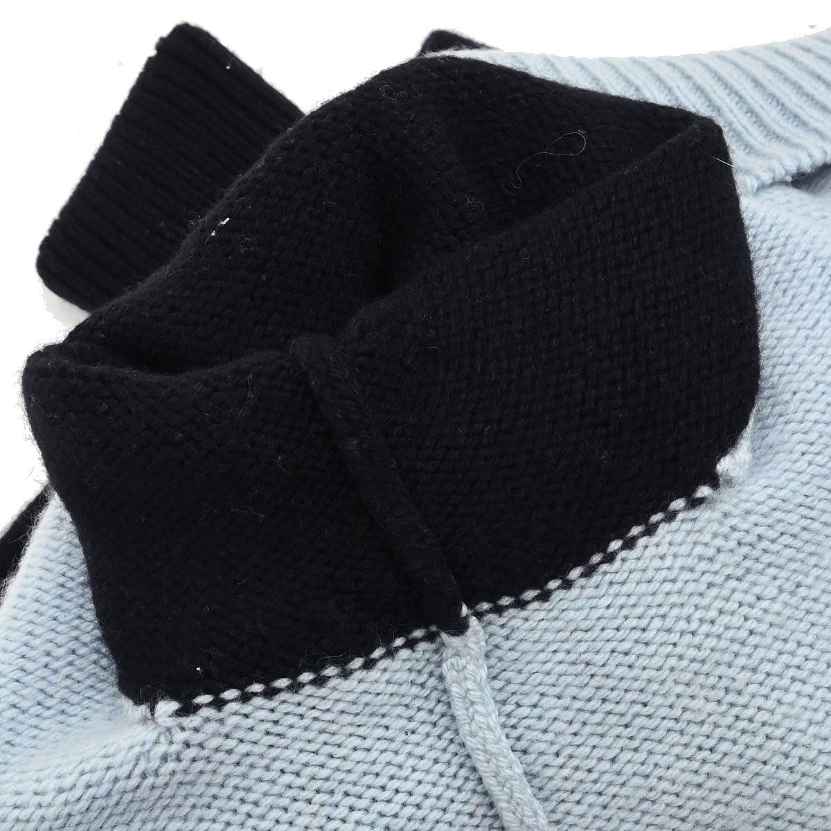 Chanel 1995 Sweater Knit Top Blue #40 – AMORE Vintage Tokyo