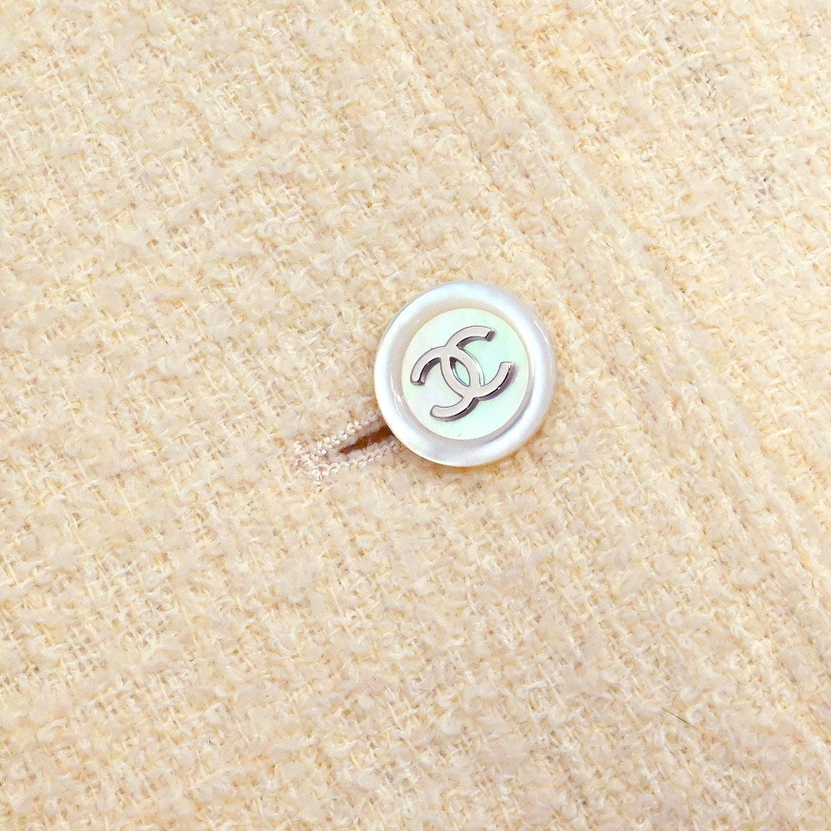 Chanel 1998 Setup Suit Jacket Skirt Tweed White #38