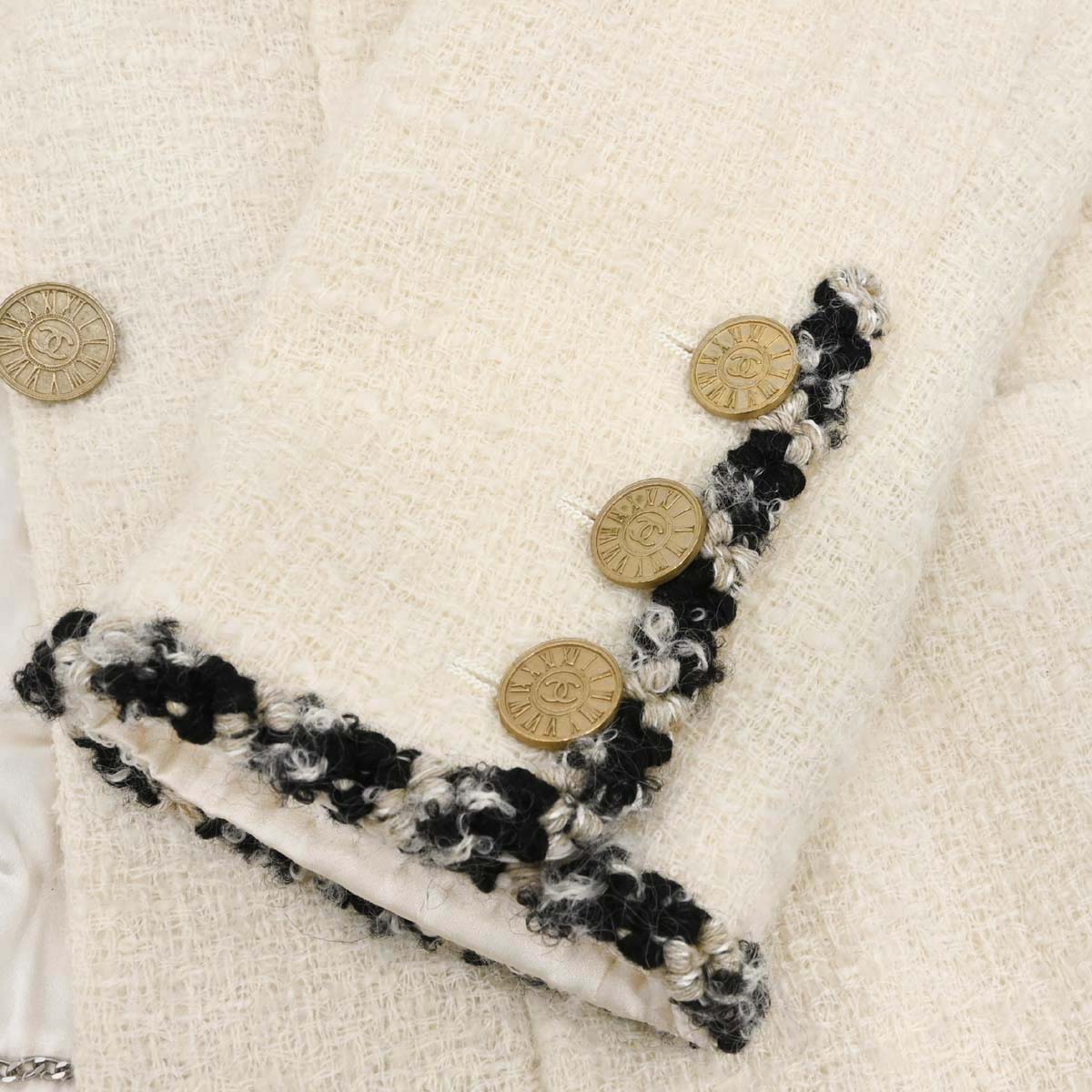 Chanel 2006 Single Breasted Tweed Jacket Ivory #42