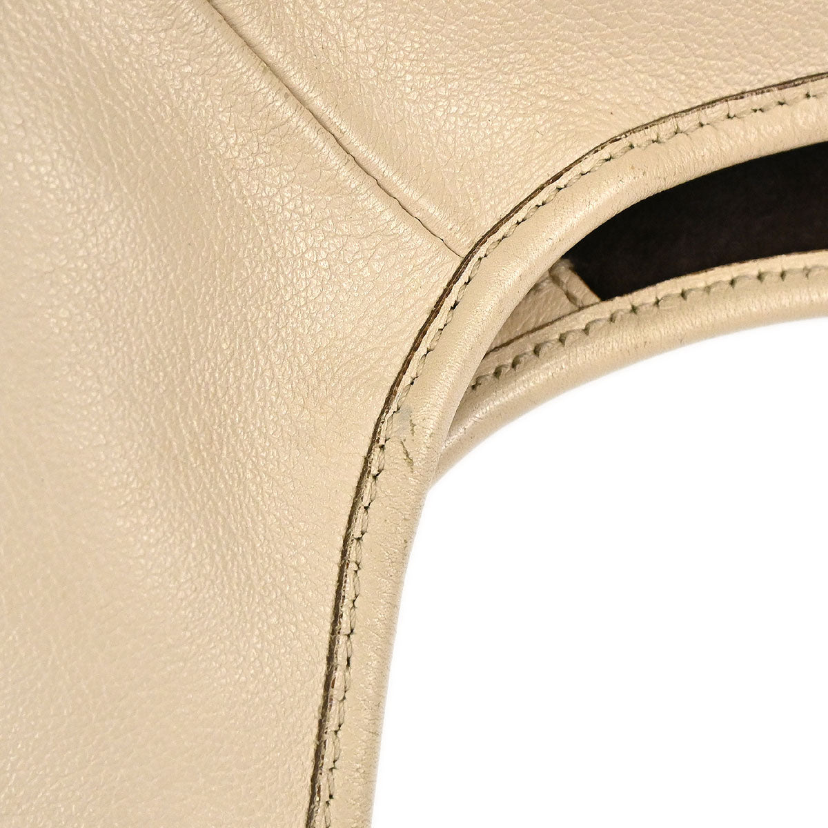 Yves Saint Laurent Beige Leather Mombasa Handbag