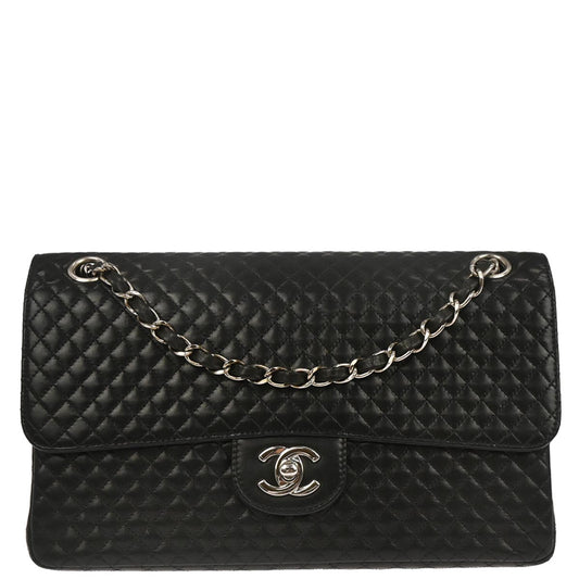 Chanel 1994-1996 Black Lambskin Single Flap Shoulder Bag