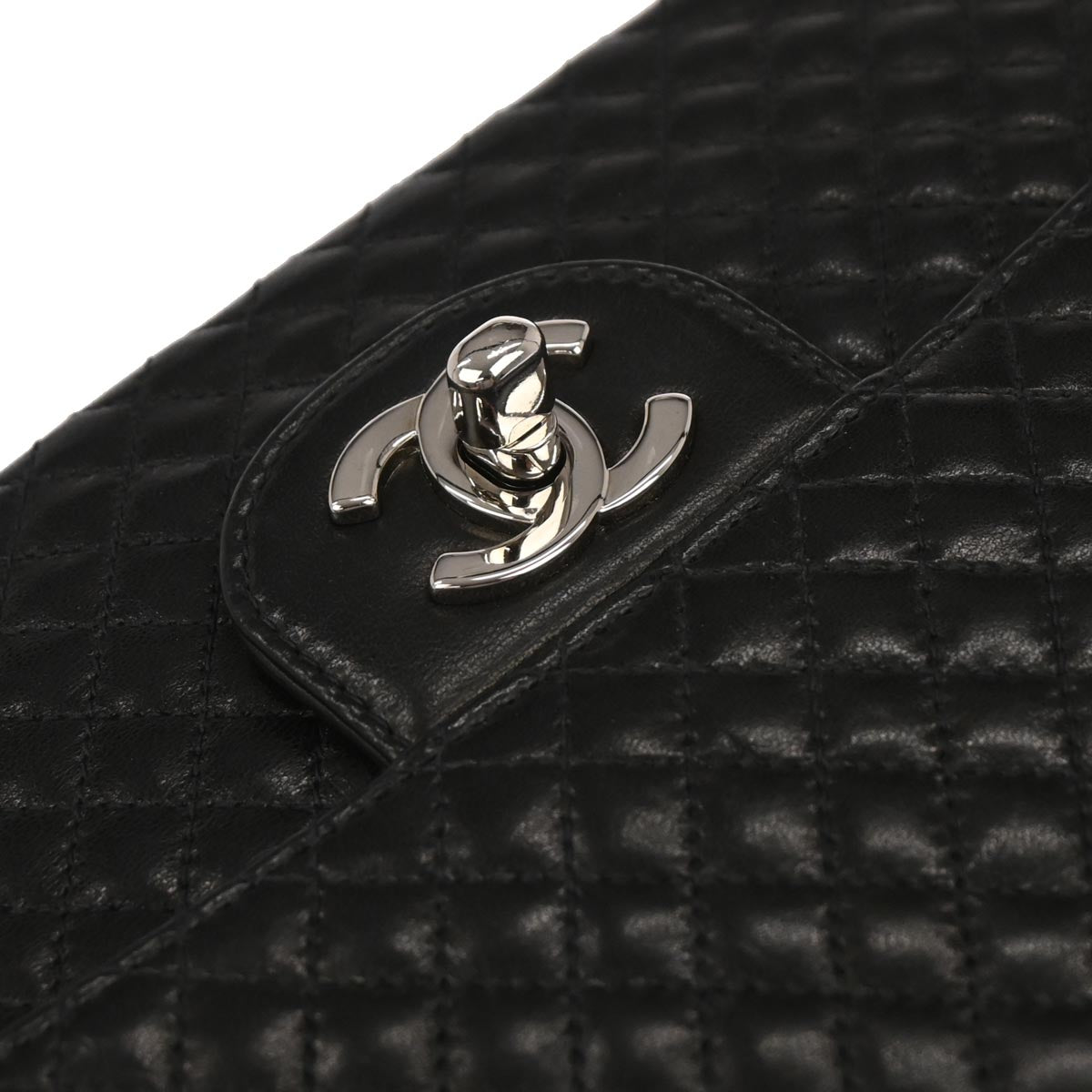 Chanel 1994-1996 Black Lambskin Single Flap Shoulder Bag