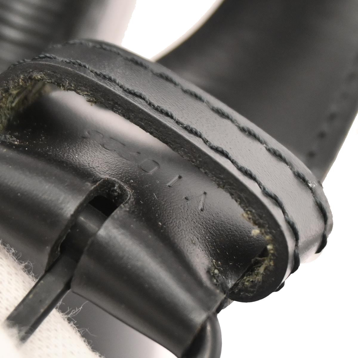 Louis Vuitton Black Epi Sac Depaule GM Shoulder Bag M80155