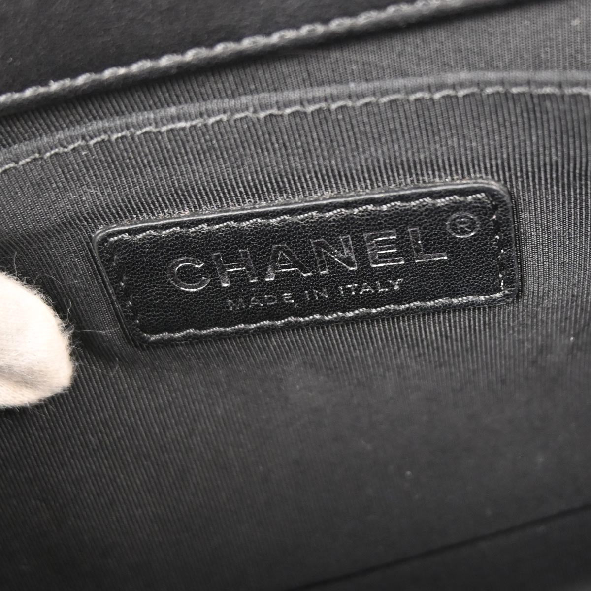Boy Chanel 2017 Black Lambskin Medium Shoulder Bag