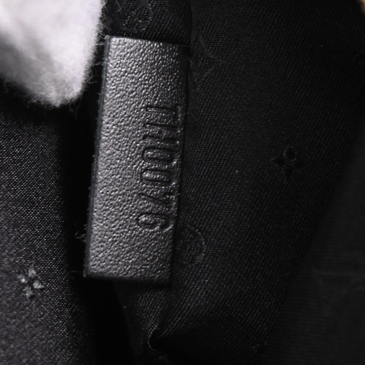 Louis Vuitton Black Suhali Lockit MM Handbag M91875