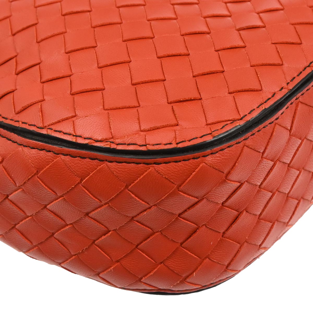 Bottega Veneta Red Lambskin Intrecciato Handbag
