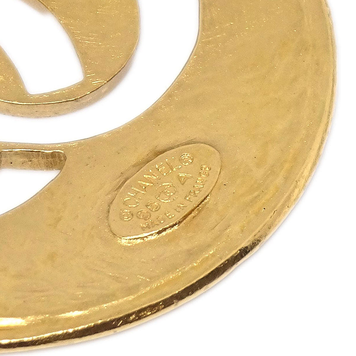 Chanel Medallion Brooch Pin Gold 98A