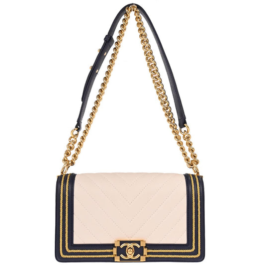 Boy Chanel 2018-2019 White Lambskin Chevron Medium Shoulder Bag