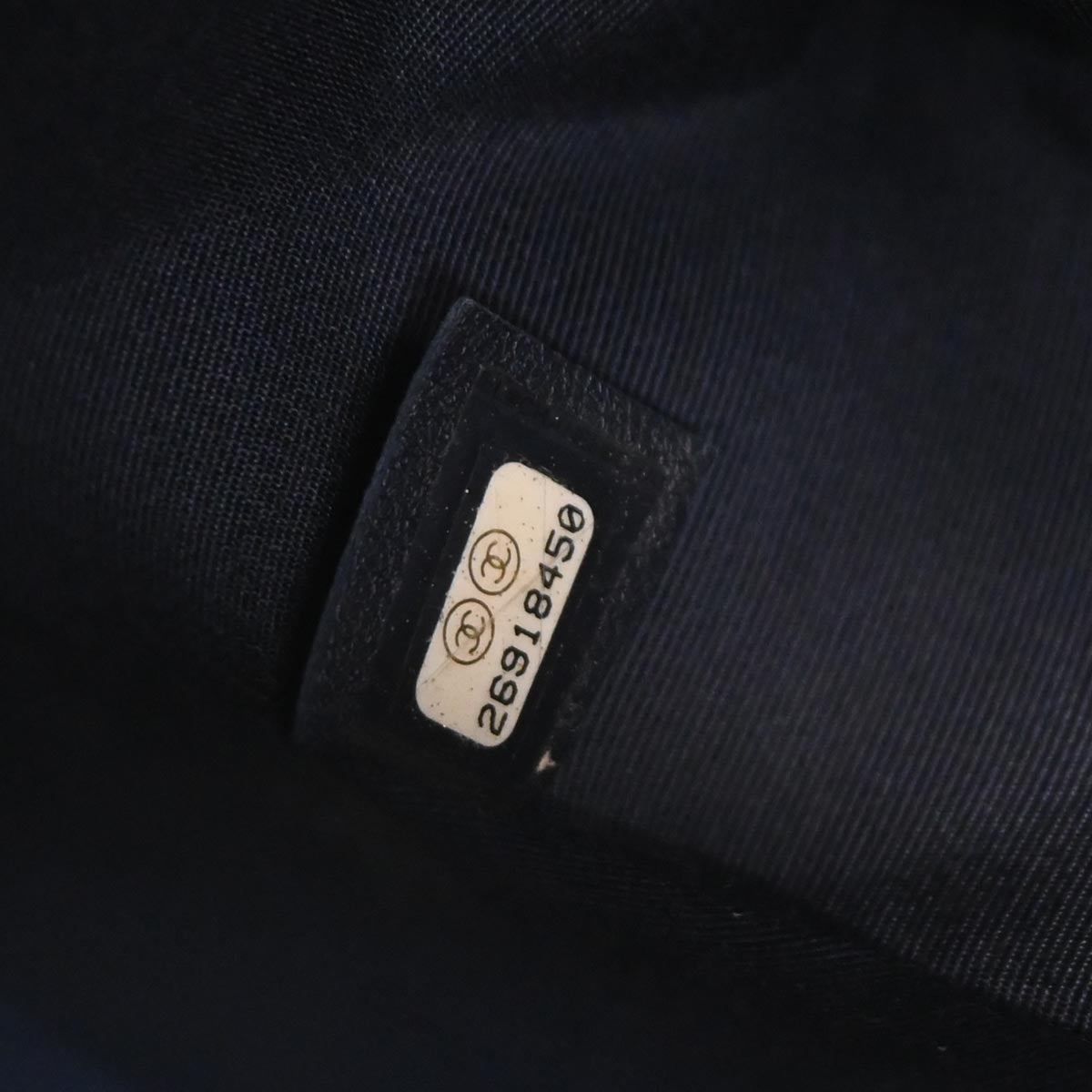 Boy Chanel 2018-2019 White Lambskin Chevron Medium Shoulder Bag