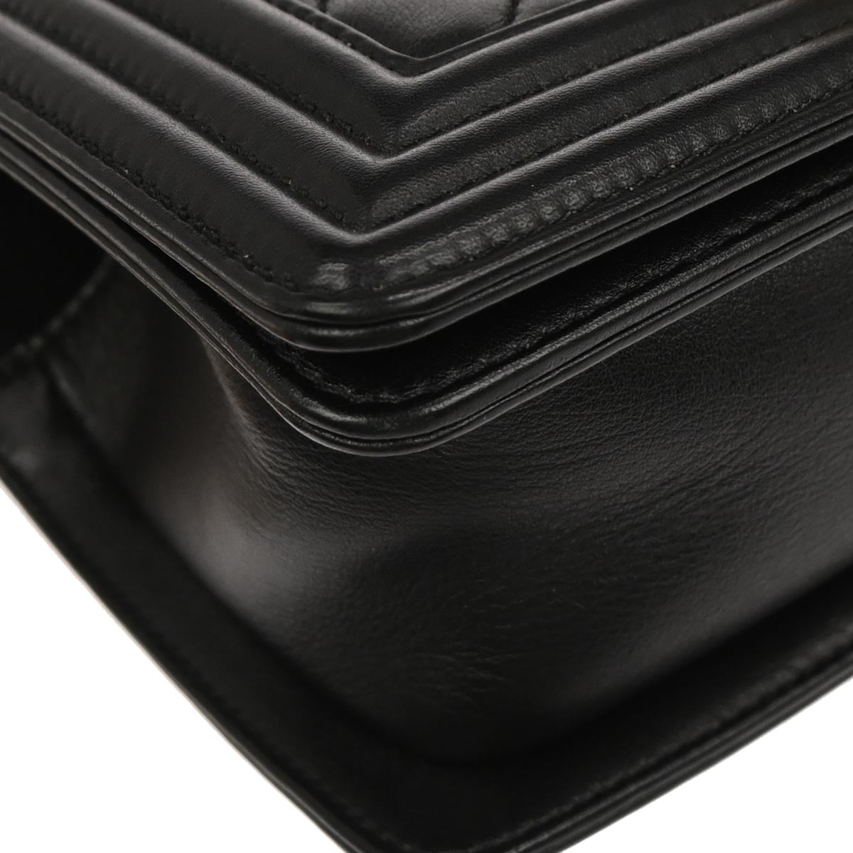 Boy Chanel 2018-2019 Black Lambskin Small Chain Shoulder Bag