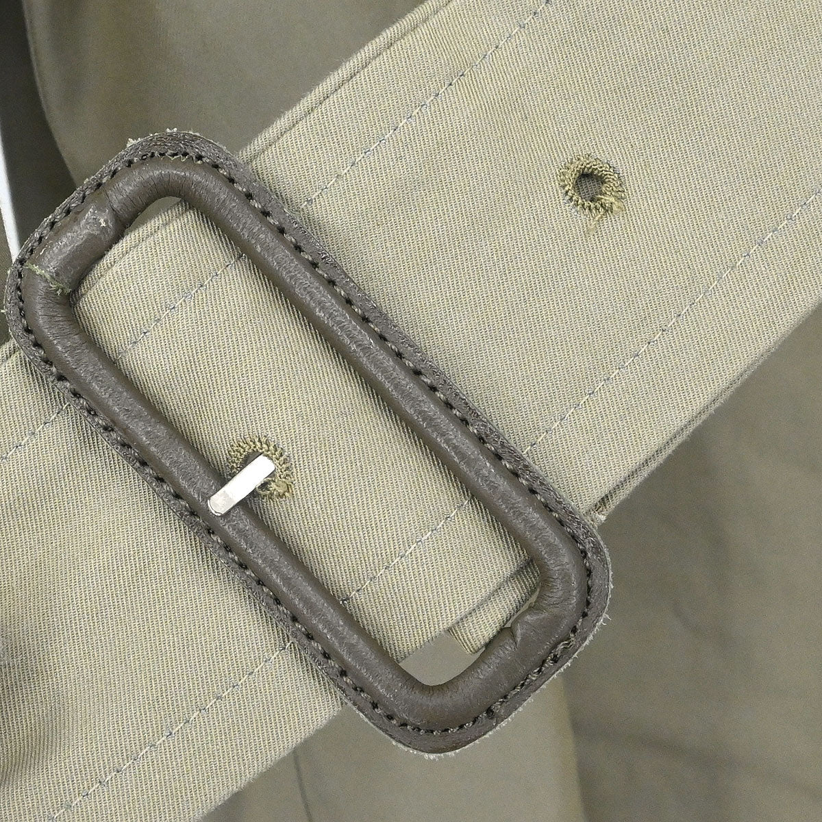 Burberrys Trench Coat Khaki #46