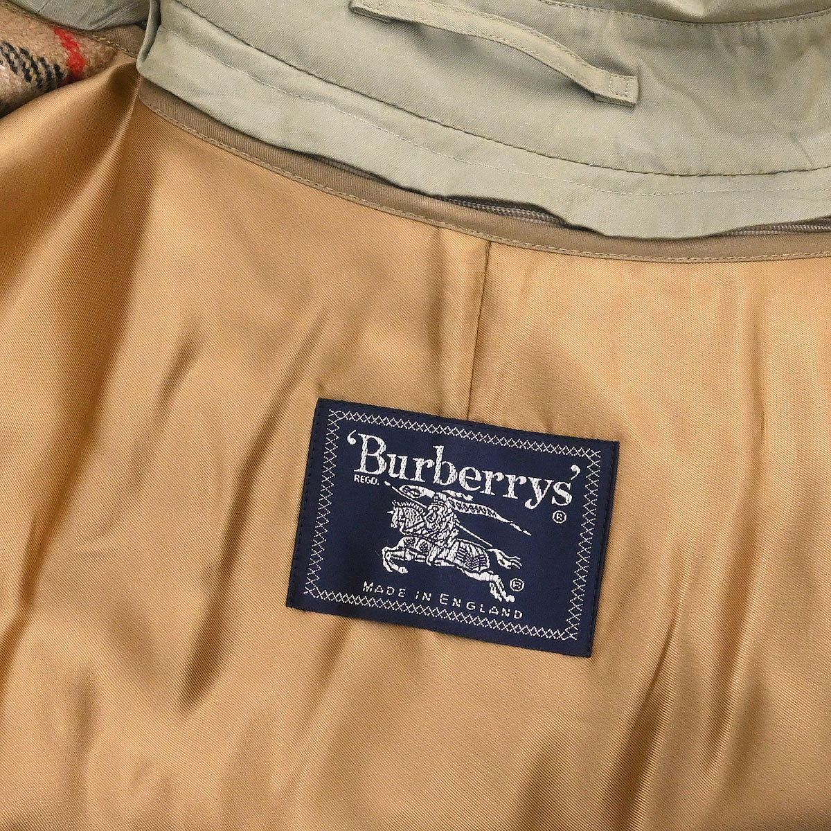 Burberrys Trench Coat Khaki #46