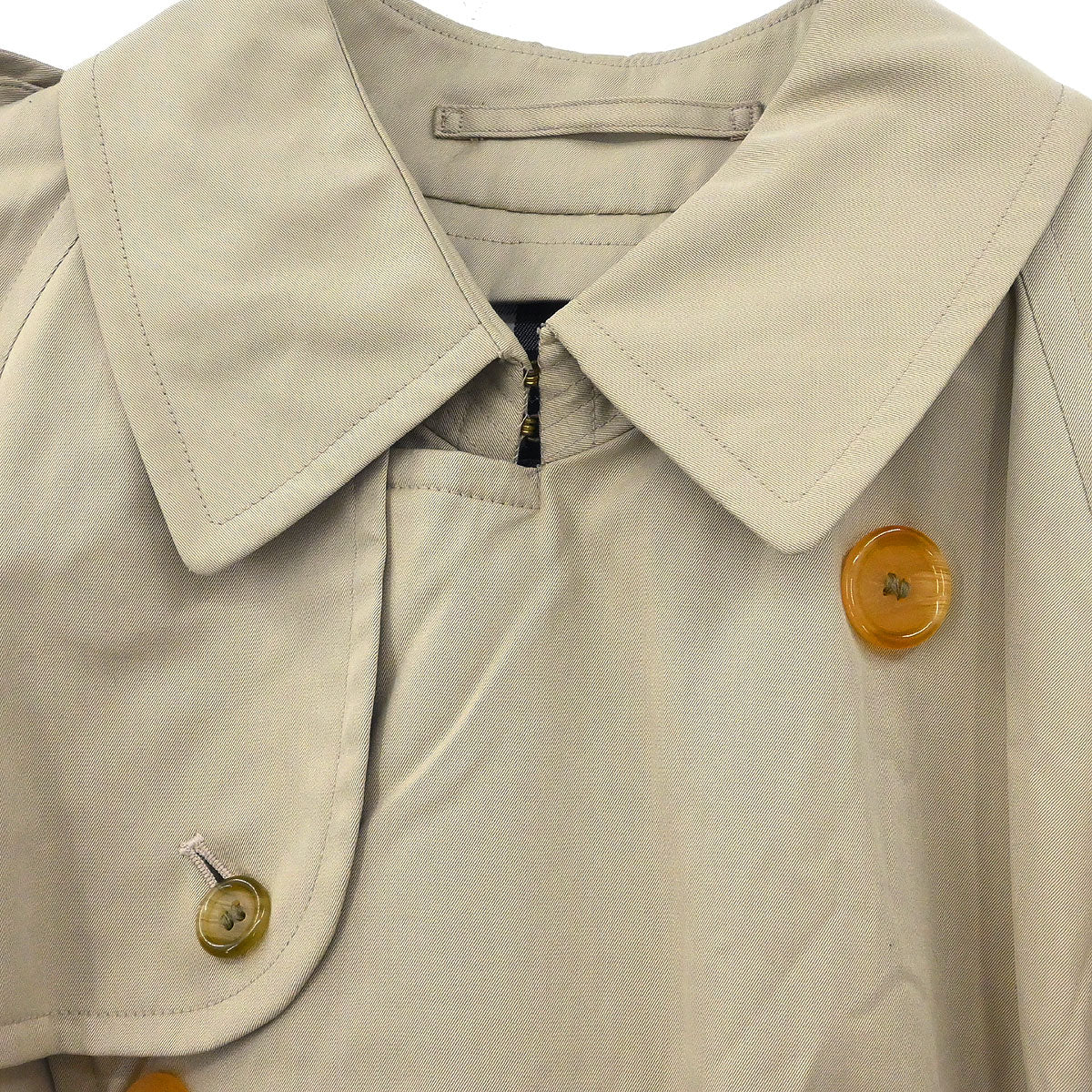 Burberrys Trench Coat Beige