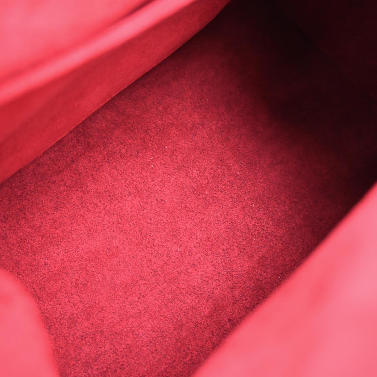 Louis Vuitton *  Lizard Monogram Cherry Sac Fermoir MM M95003