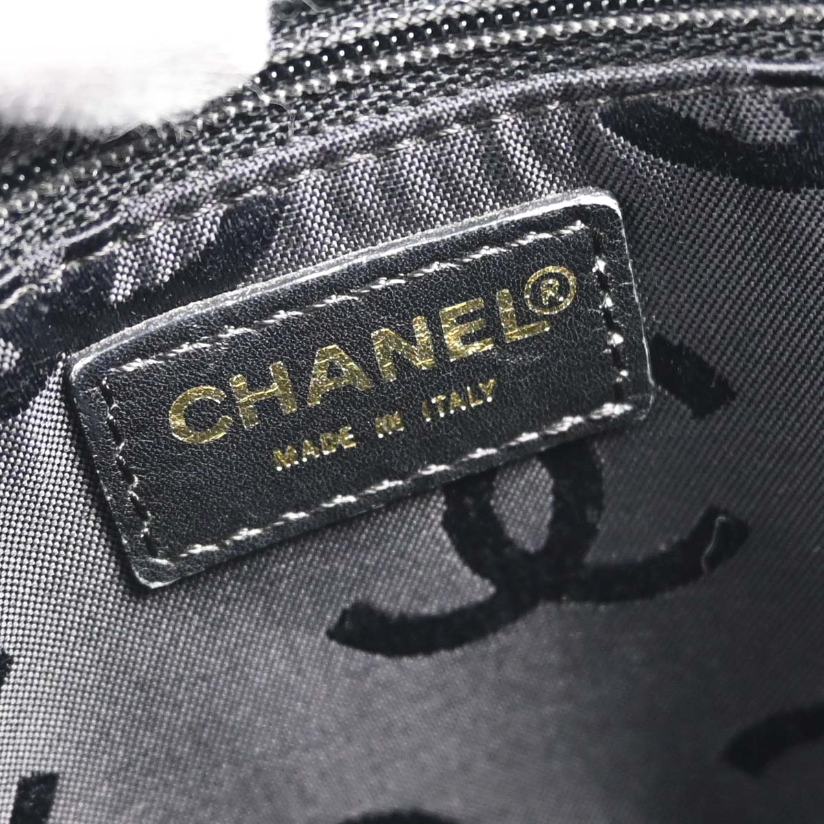 Chanel Black Calfskin Wild Stitch Tote Handbag