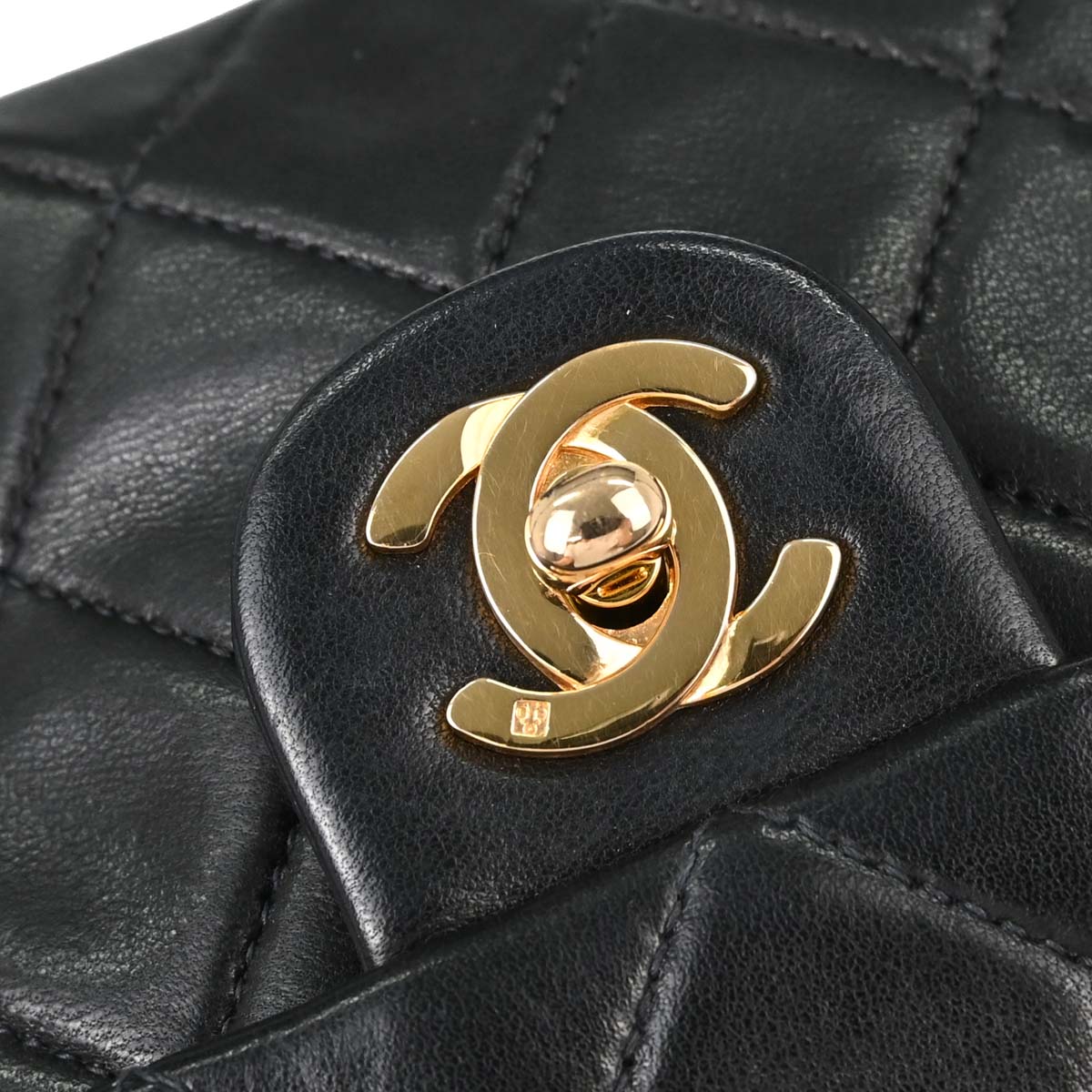 Chanel Black Lambskin Classic Square Flap Shoulder Bag 20