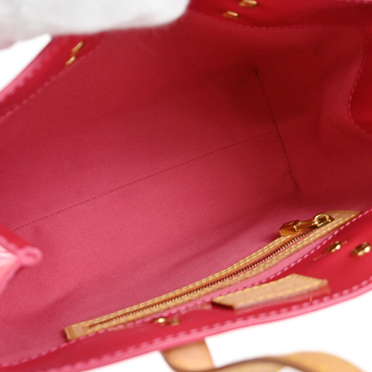 Louis Vuitton Pink Vernis Reade PM Handbag M9132F