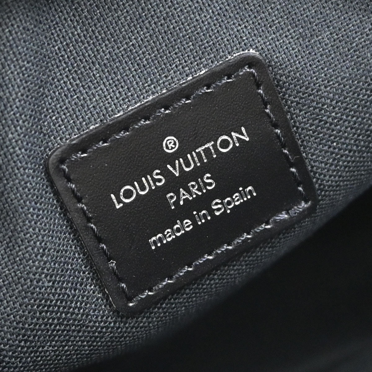 Louis Vuitton Black Taiga Calga Clutch Bag M30812